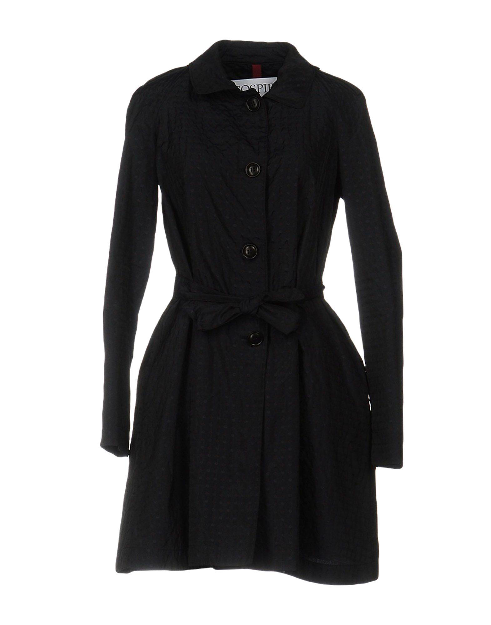 Blue overcoat A notch lapel overcoat is a must for any complete closet. buttons, single breasted In addition to the same versatility and overall aesthetic as a straightforward 2-button fit, button coats feature an extra button located near the bottom of the lapel roll.